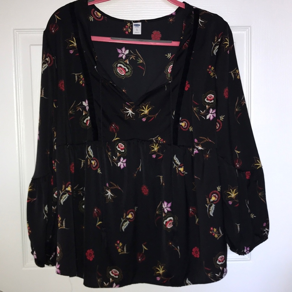 Black Old Navy Blouse